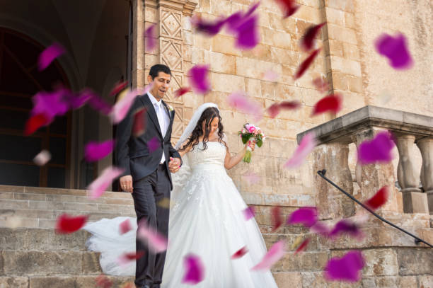 El Encanto de las Bodas: Más Allá de una Celebración, un Compromiso de Amor